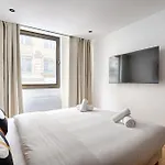 Апартаменты Design Au Coeur Du Sentier *