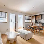 Design Au Coeur Du Sentier * Париж