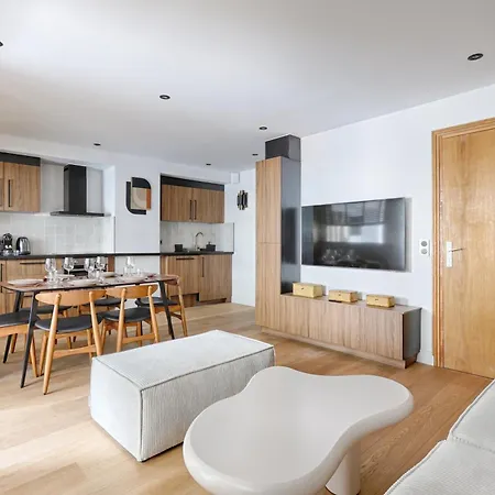 Apartment Design Au Coeur Du Sentier Paris